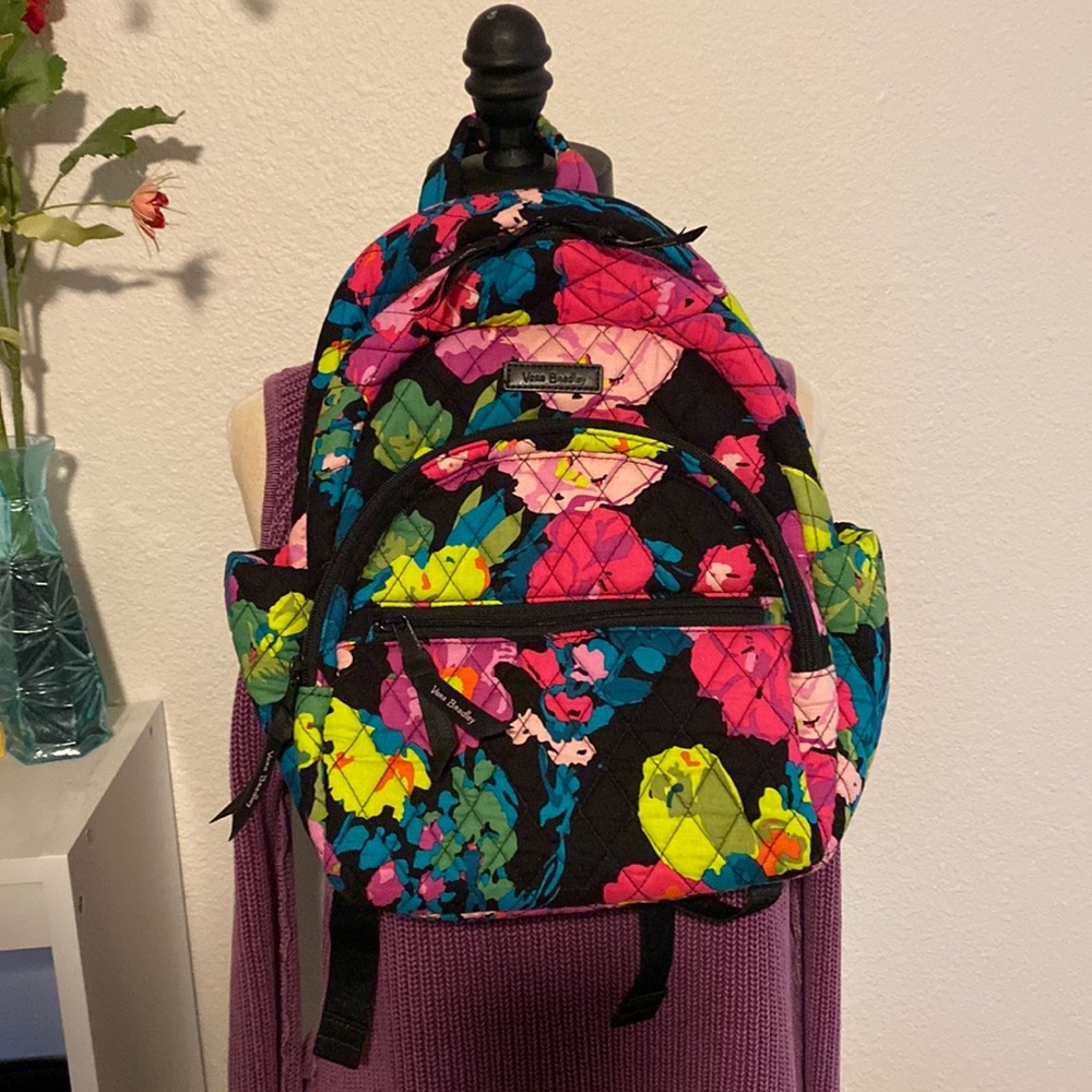 NWT Vera Bradley Essential Compact Backpack Hilo Meadow